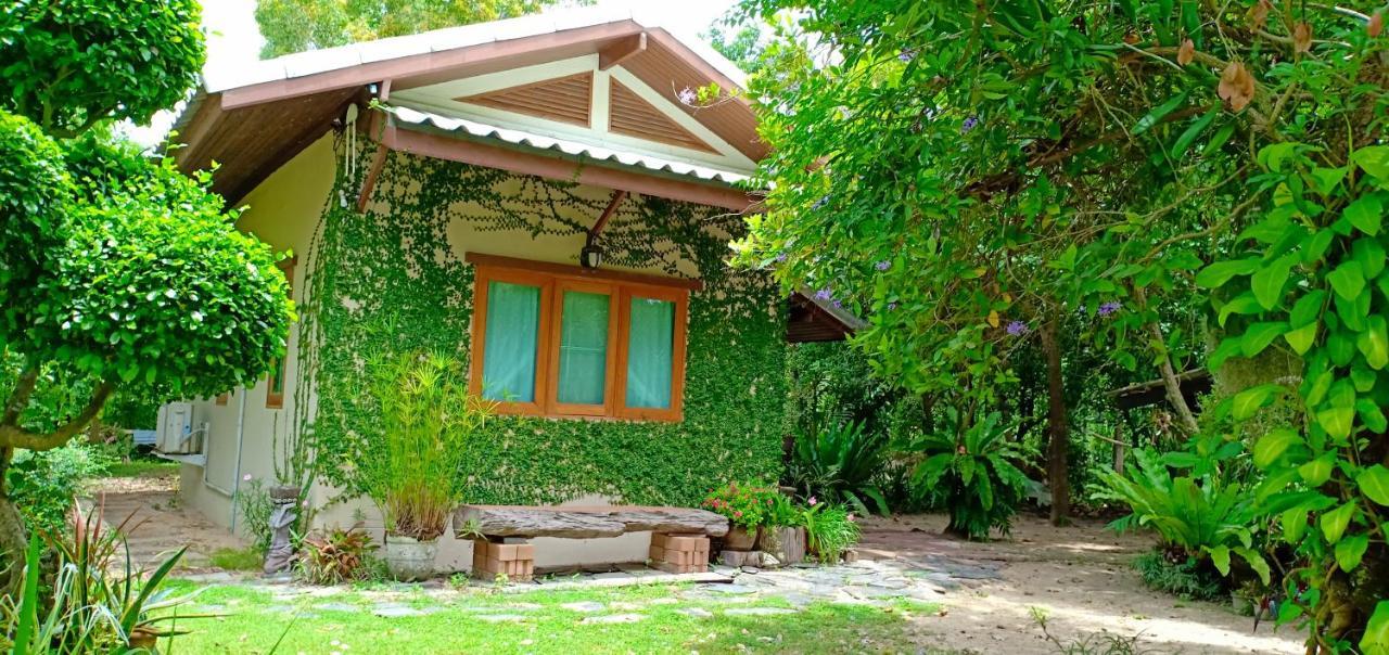 Rai Lung Tui Homestay Prachuap Khiri Khan Ngoại thất bức ảnh